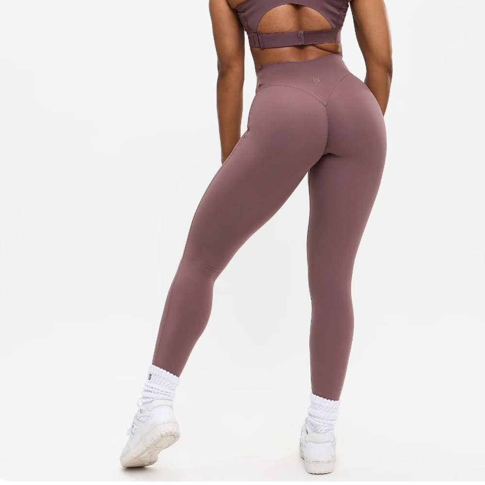 Buff Bunny Aggressive Scrunch Legging